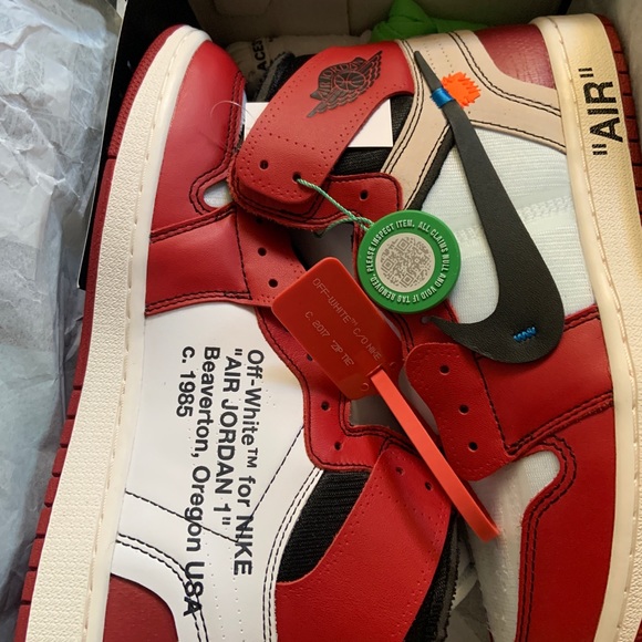 Off White Jordan Retro 1 High Chicago - Picture 6 of 7